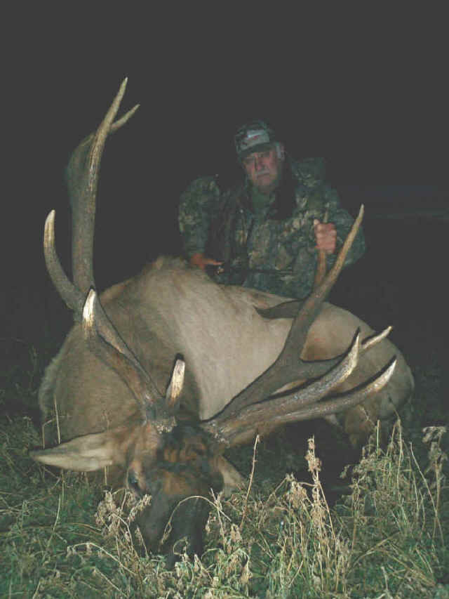 Emery Watts with trophy elk at Echo Lake Hunts in Saskatchewan