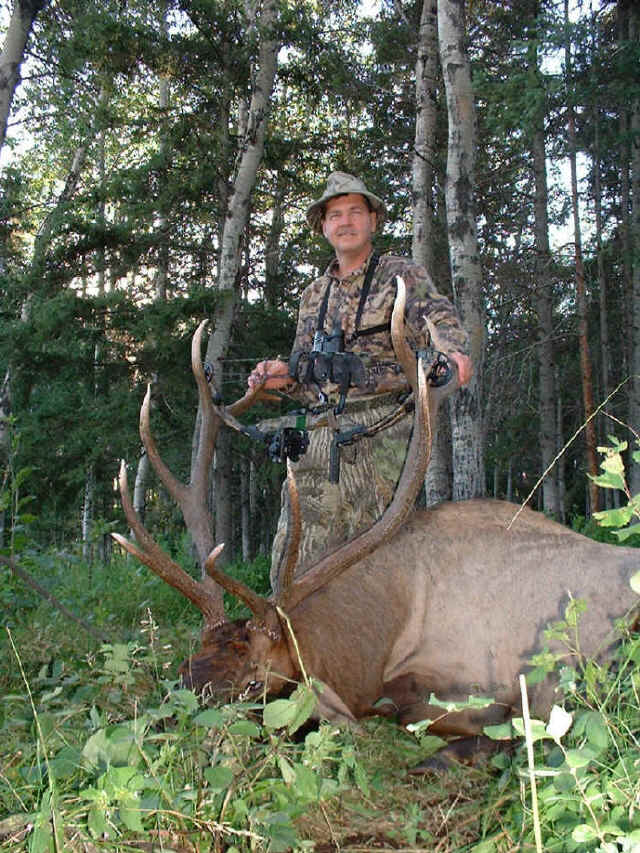 Gary Huebner from Texas with trophy elk at Echo Lake Hunts in Saskatchewan