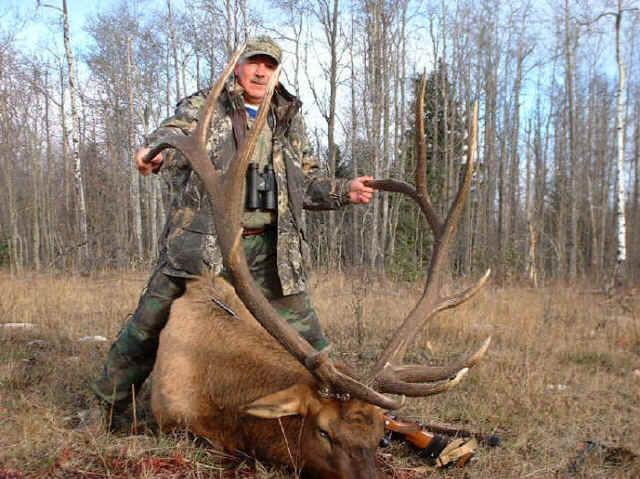 Hector Barrera Jr. from Texas with trophy elk at Echo Lake Hunts in Saskatchewan