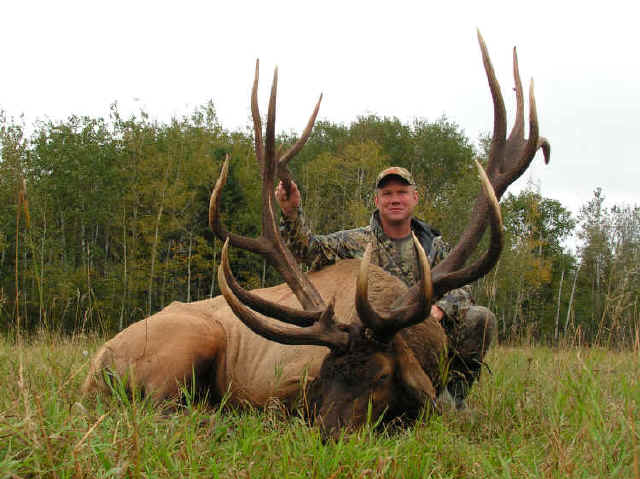 Mark Herrin from Arizona with trophy elk at Echo Lake Hunts in Saskatchewan