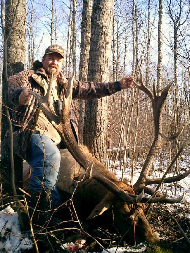 Ron Jurin from California with trophy elk at Echo Lake Hunts in Saskatchewan