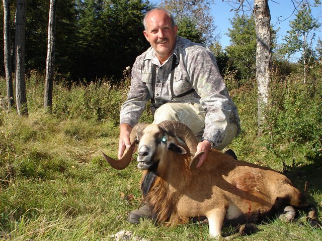 Bri Leavitt from Utah with trophy sheep at Echo Lake Hunts in Saskatchewan