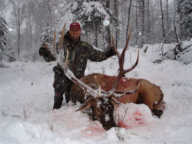 David Caffroy from Arizona with trophy elk at Echo Lake Hunts in Saskatchewan