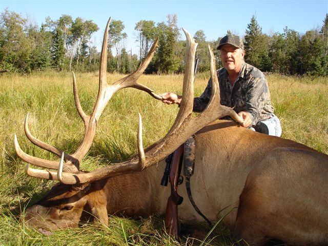 Ken Graff from Utah with trophy elk at Echo Lake Hunts in Saskatchewan