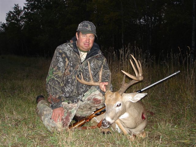Mike Paddock from Nevada with trophy whitetail at Echo Lake Hunts in Saskatchewan