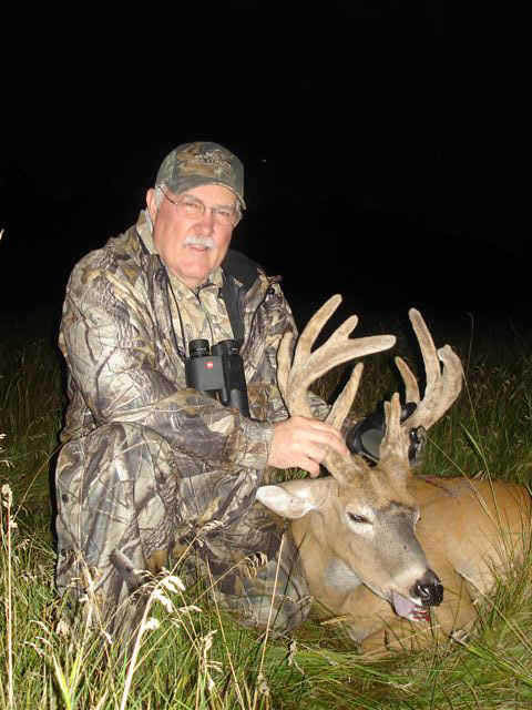 Alvin Prause from Texas with trophy deer at Echo Lake Hunts in Saskatchewan