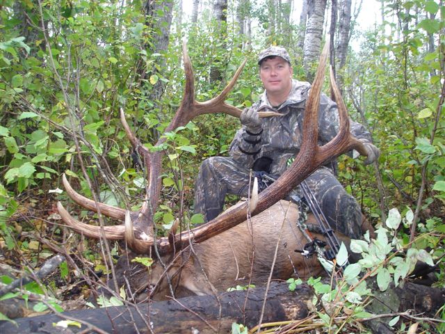 Barry Laughlin from Ohio with trophy bull elk at Echo Lake Hunts in Saskatchewan