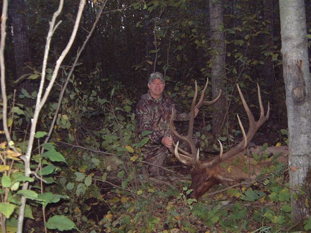 Tom Sothard from Ohio with trophy bull elk at Echo Lake Hunts in Saskatchewan