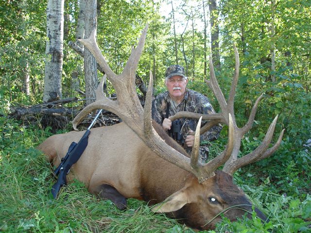 Alvin Prause from Texas with trophy bull elk at Echo Lake Hunts in Saskatchewan
