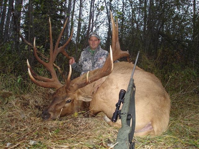 Tom Armosino from Oregon with trophy bull elk at Echo Lake Hunts in Saskatchewan