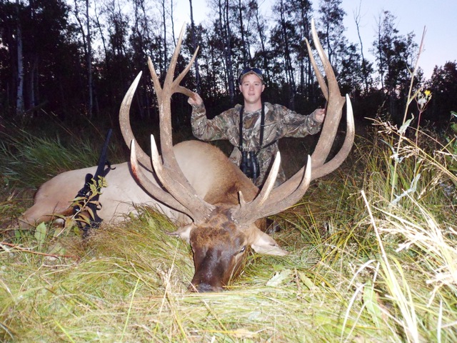 Russell Halley from Texas with trophy bull elk at Echo Lake Hunts in Saskatchewan