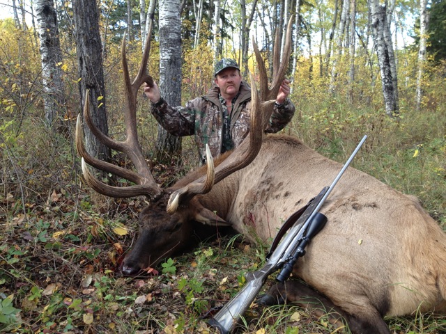 Todd Pointon from Australia with trophy bull elk at Echo Lake Hunts in Saskatchewan