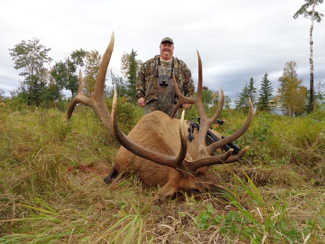 Kyle Reeves from Texas with trophy bull elk at Echo Lake Hunts in Saskatchewan