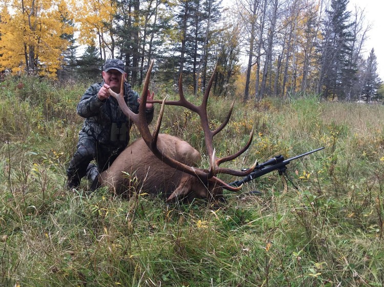 Bill Wix from West Virginia with trophy bull elk at Echo Lake Hunts in Saskatchewan