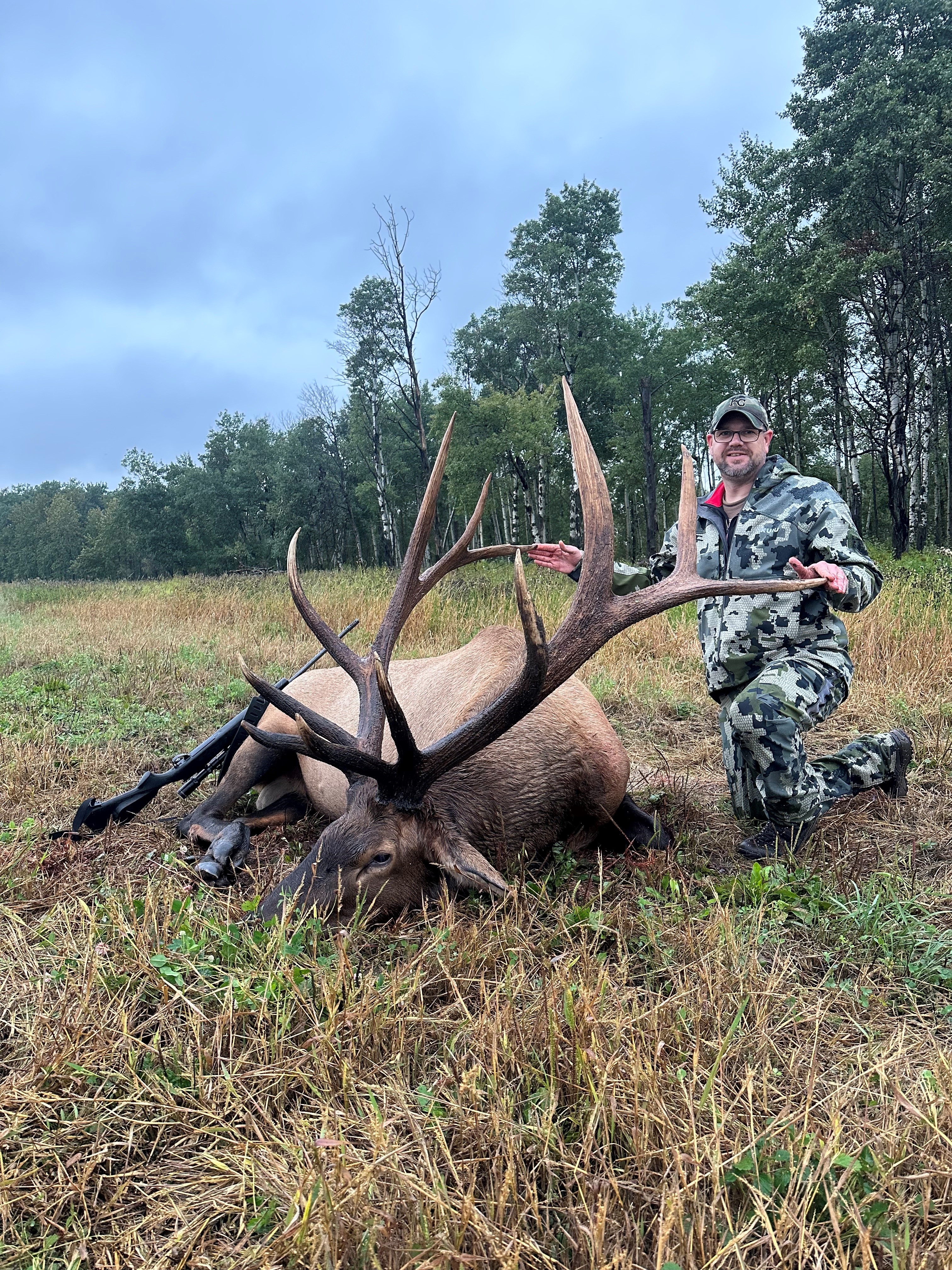 Chris Parkin from Kansas with trophy bull elk at Echo Lake Hunts in Saskatchewan