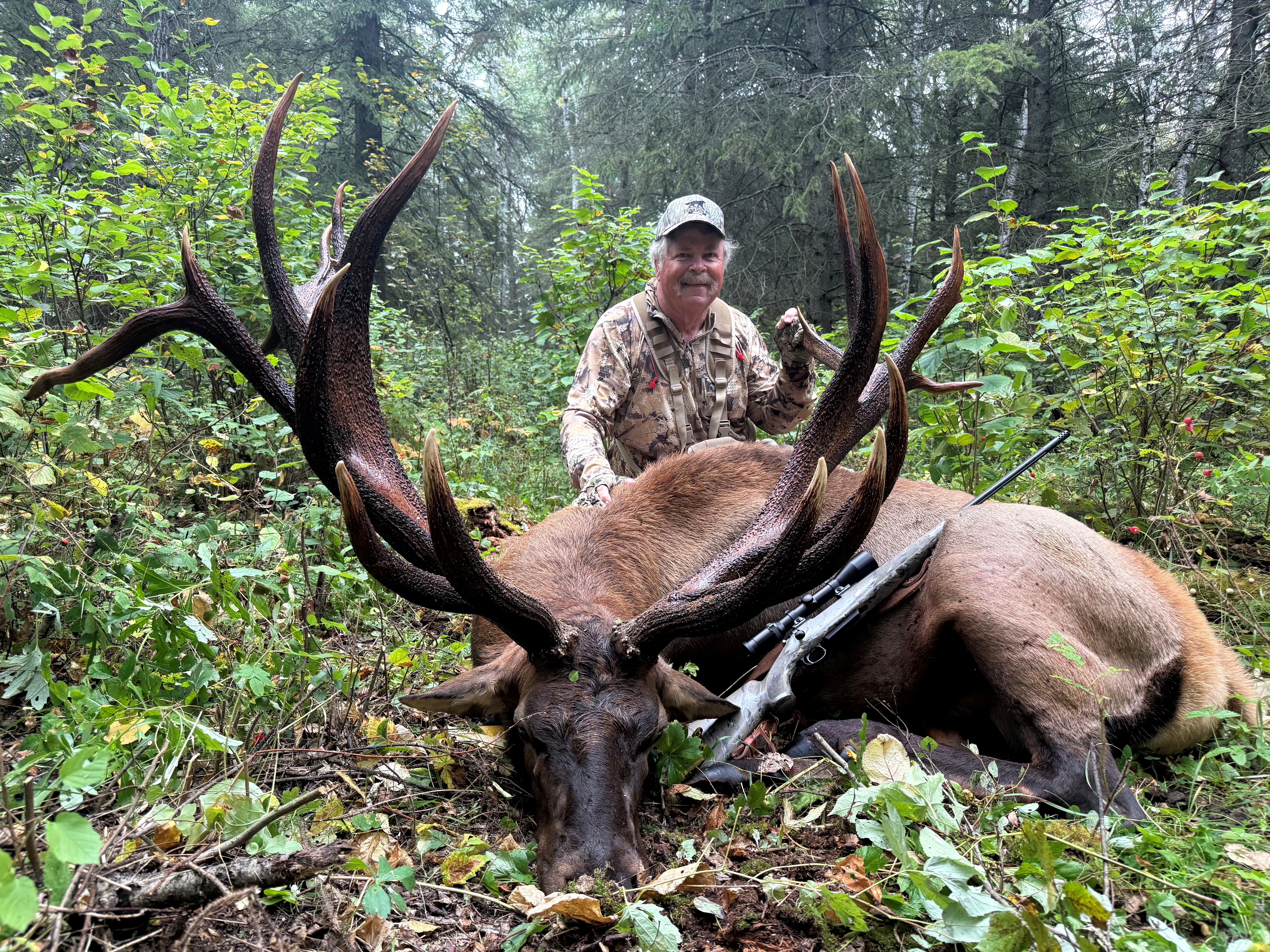 Monty Lewis from Georgia with a trophy bull elk at Echo Lake Hunts in Saskatchewan