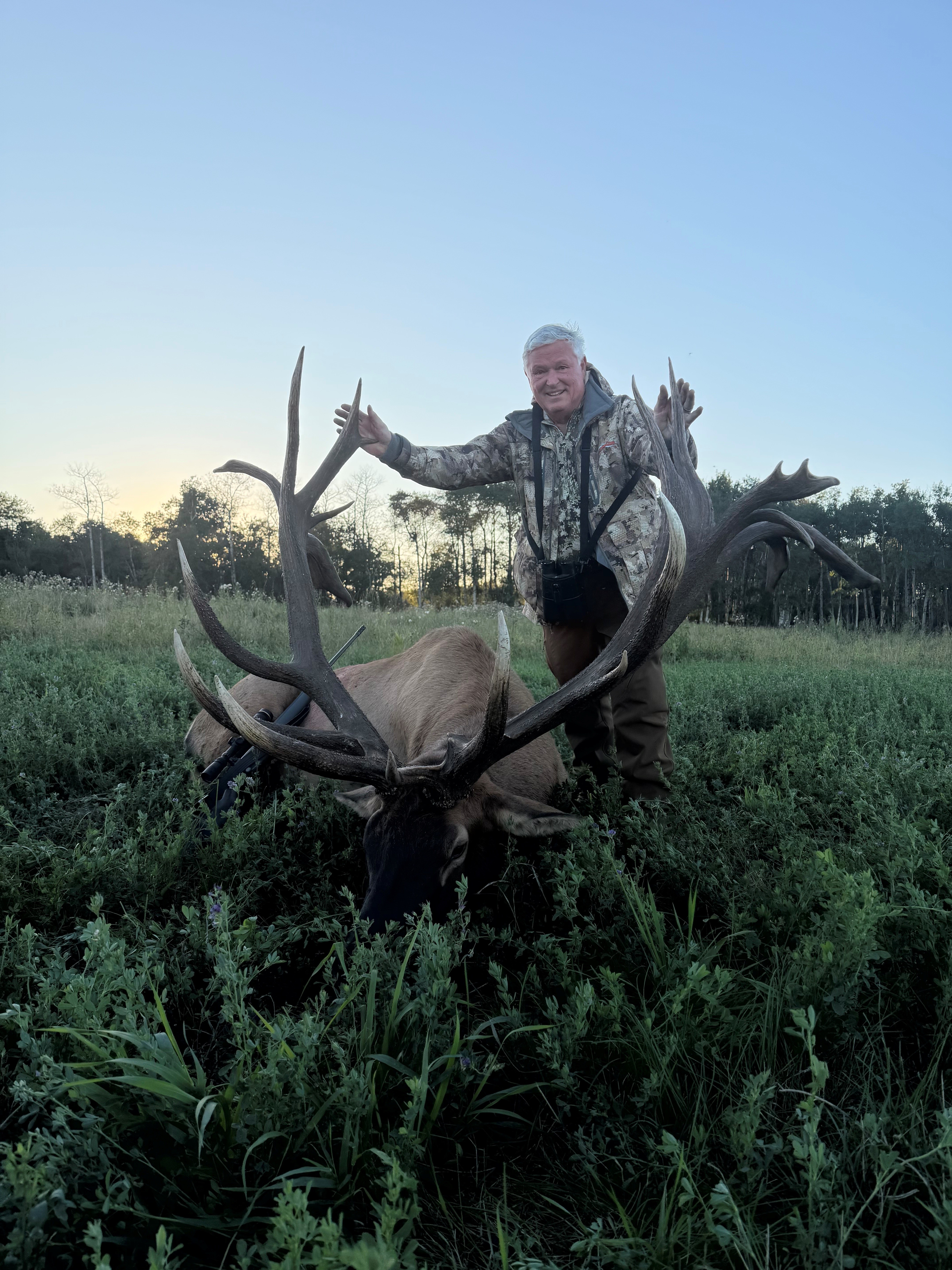 Pete Zeliff from Montana with a trophy bull elk at Echo Lake Hunts in Saskatchewan
