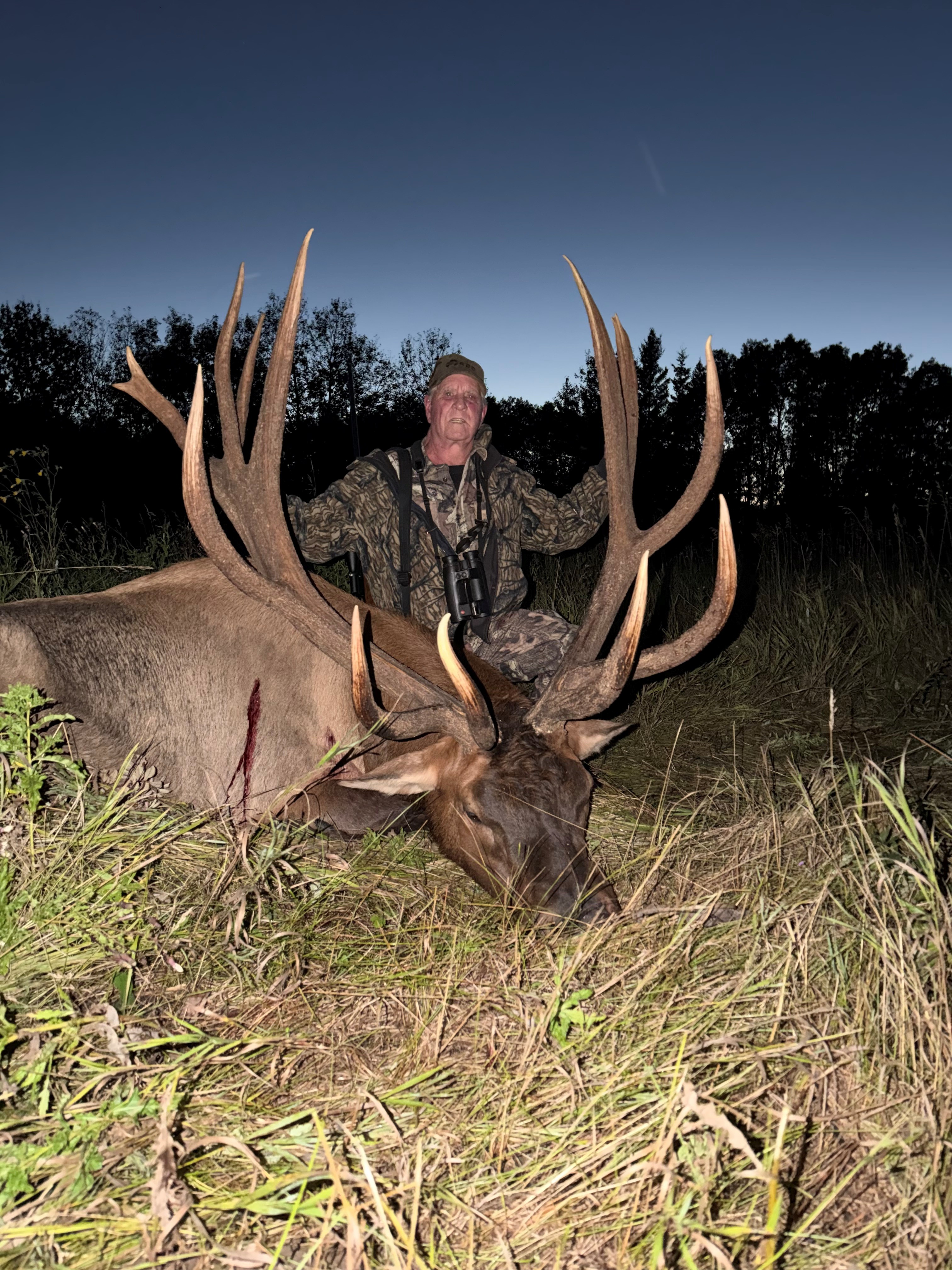 Ron Moody from Georgia with a trophy elk at Echo Lake Hunts in Saskatchewan